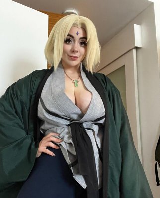 Momokun Photo #375