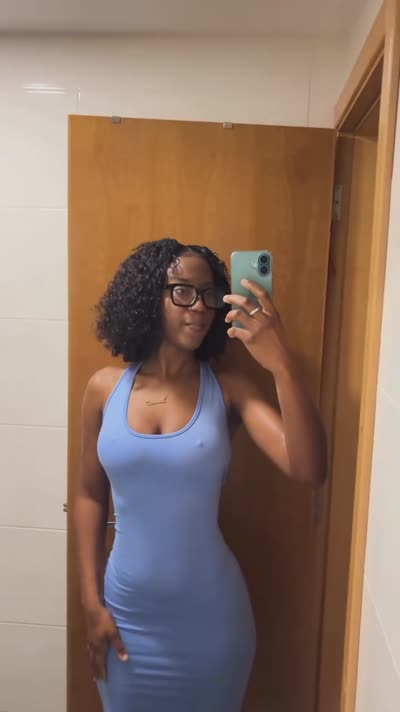 leona74