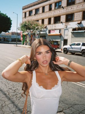 Leah Halton
