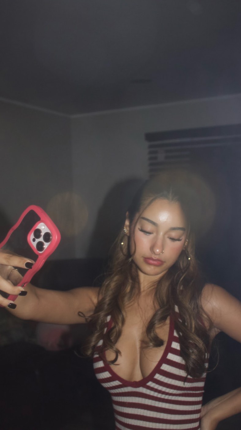 Ashlee Almonte Photo #17