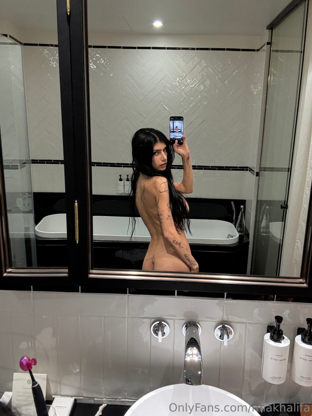 Mia Khalifa Photo #1329