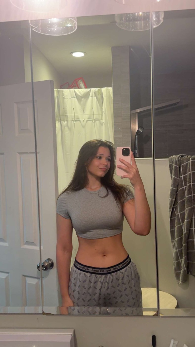 Nikki Woods Photo #72