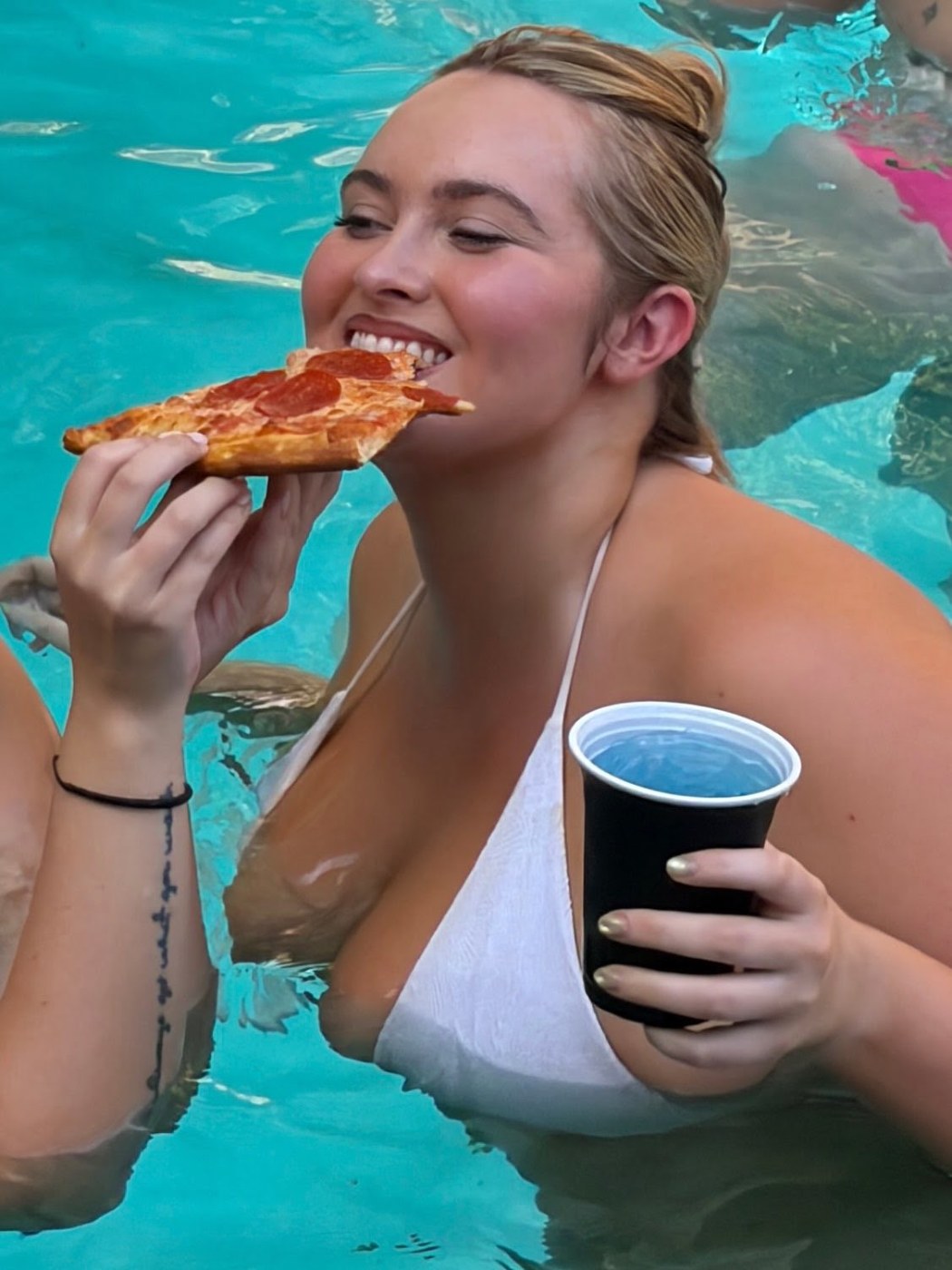 Erinmhk Photo #224