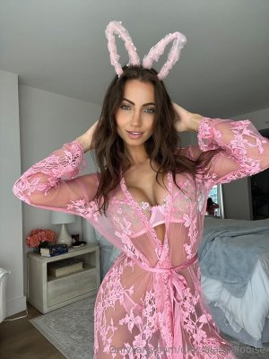 Anna Louise Photo #1359
