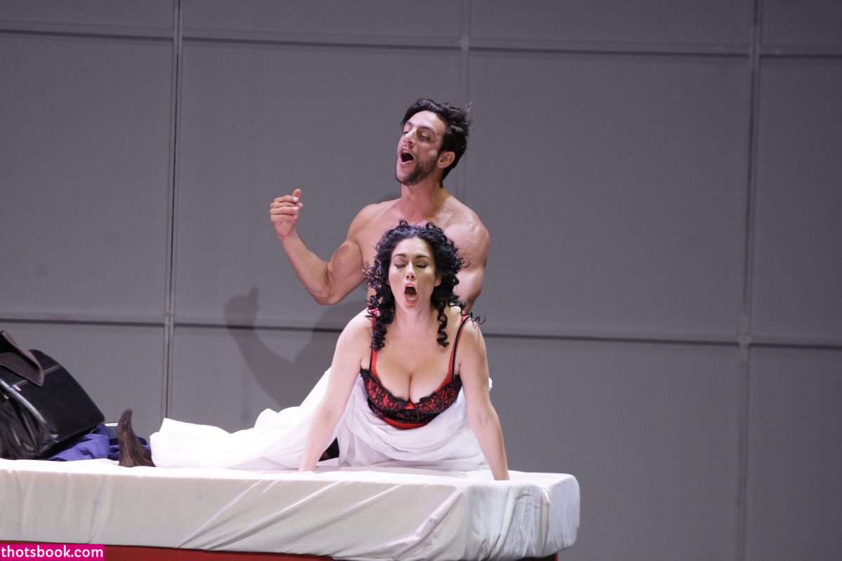 Sugey Abrego Photos #1 263197