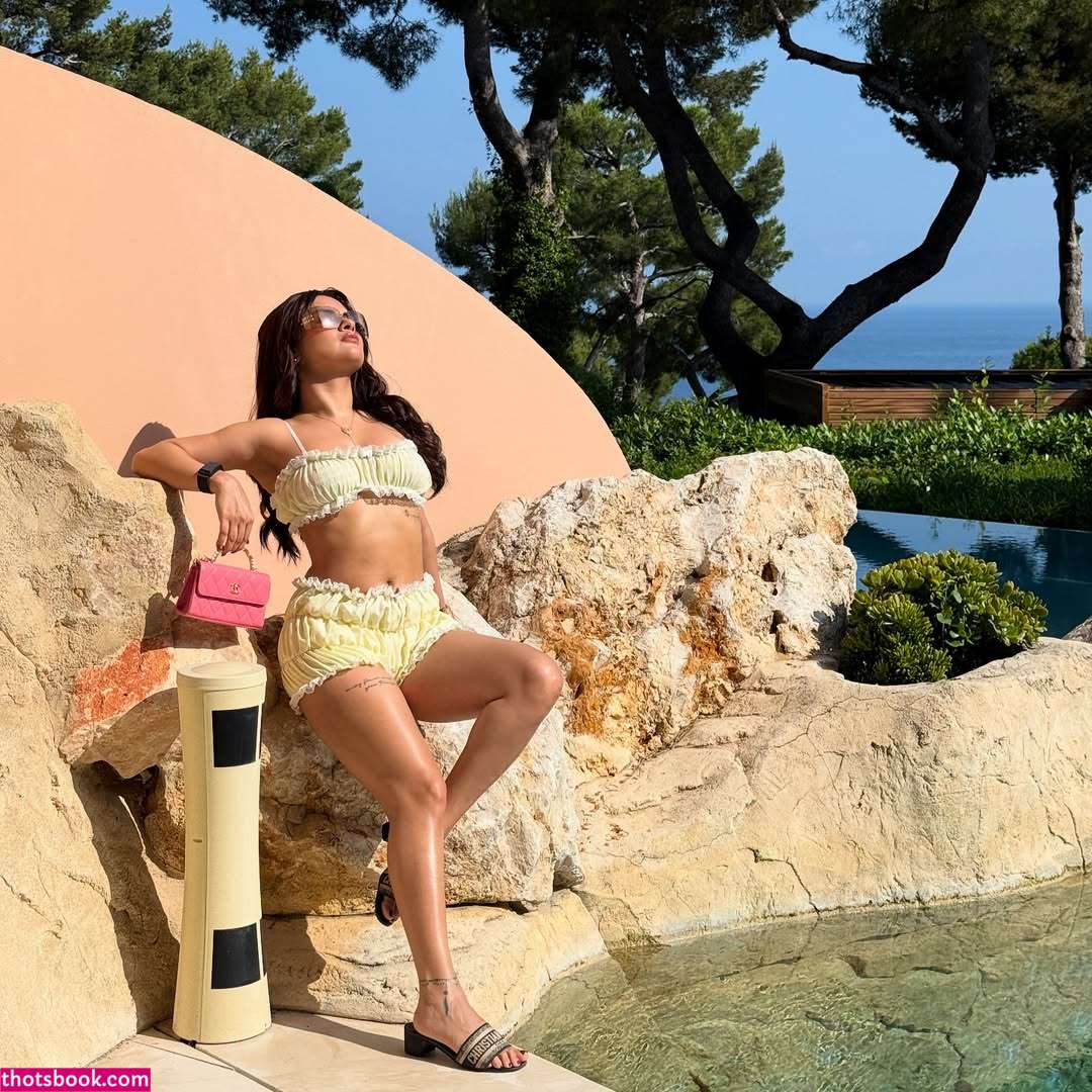 Avneet Kaur Nude Leaks OnlyFans Photos #3 1877971