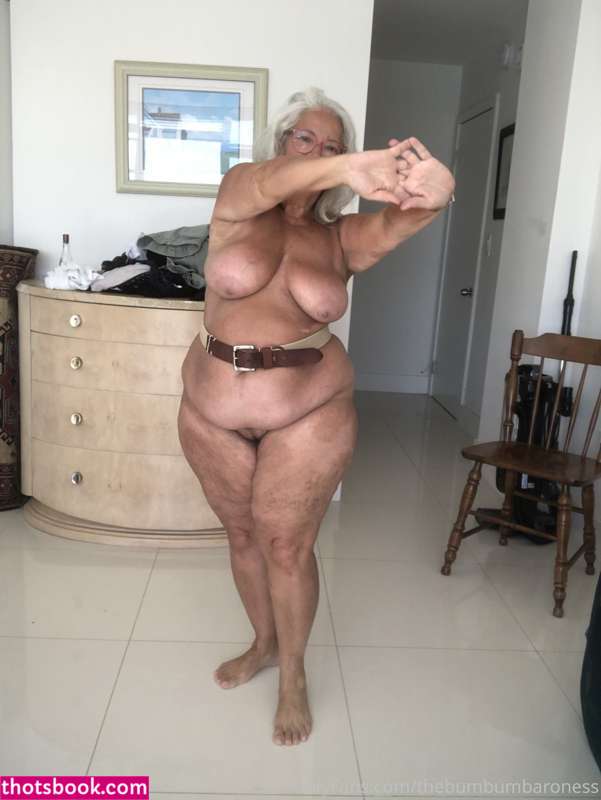 Thebumbumbaroness Nude Leaks OnlyFans Photos #2 1885918