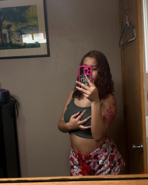 Madebysaniyah hisprettyho Nude Leaks OnlyFans Photos #3