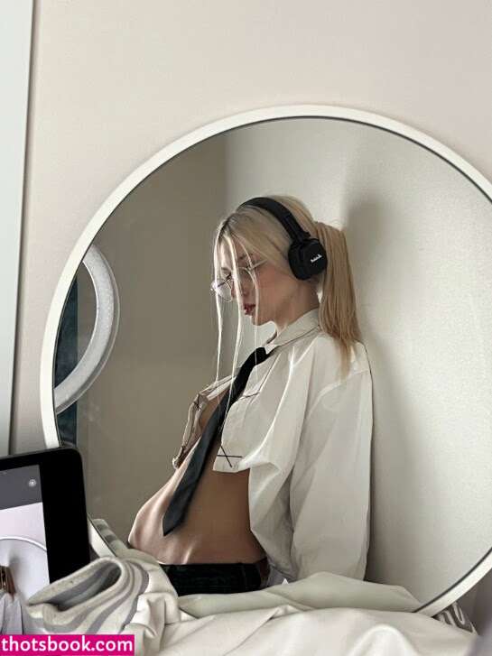 Ayovtasila Nude Leaks OnlyFans Photos #3 1879952