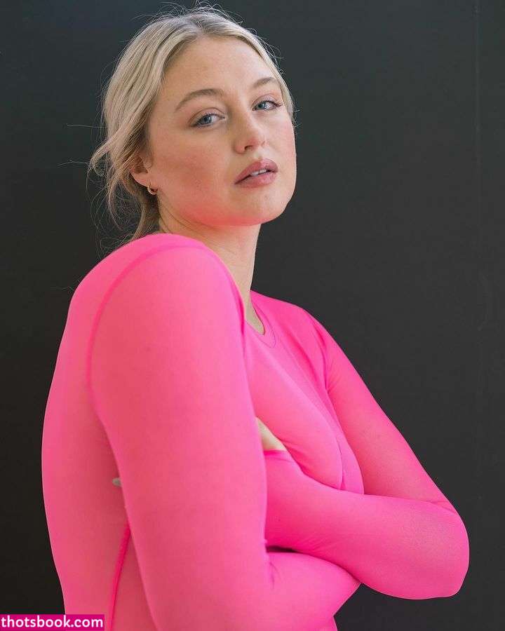 Iskra Lawrence Nude OnlyFans Photos #12 549134