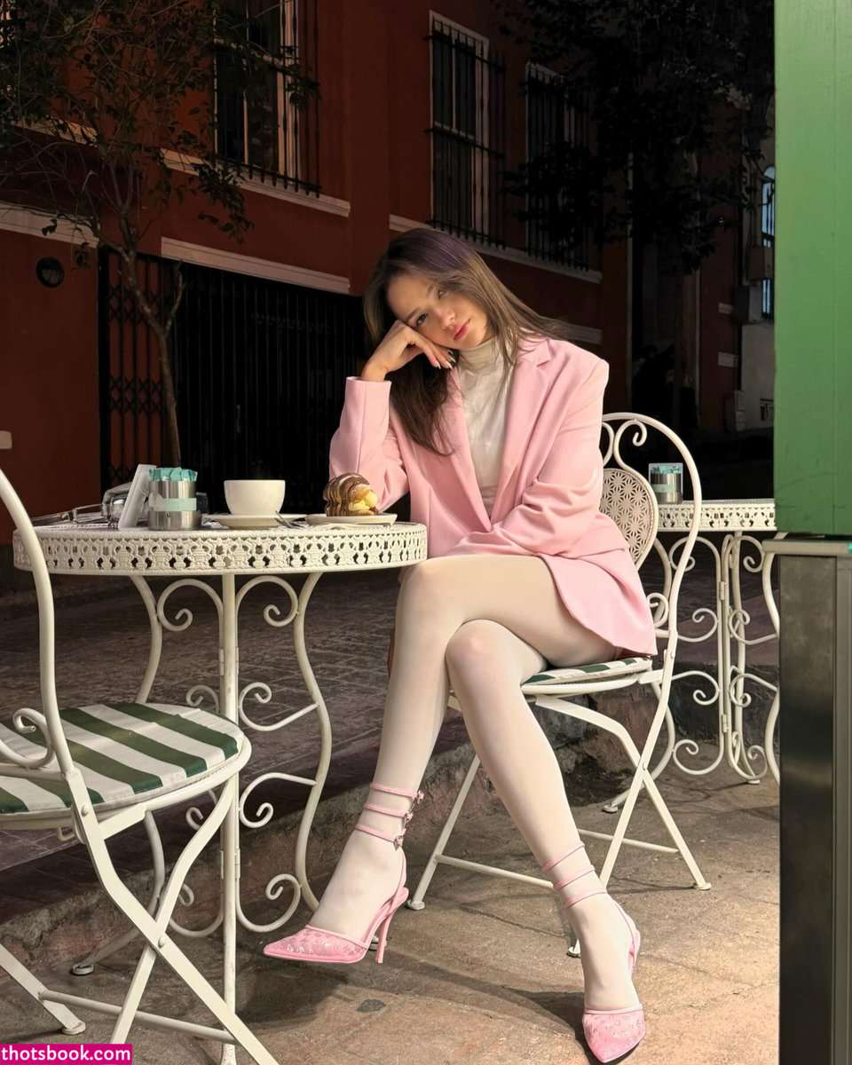 Feride Ozdinc Nude Leaks OnlyFans Photos #2 1444494