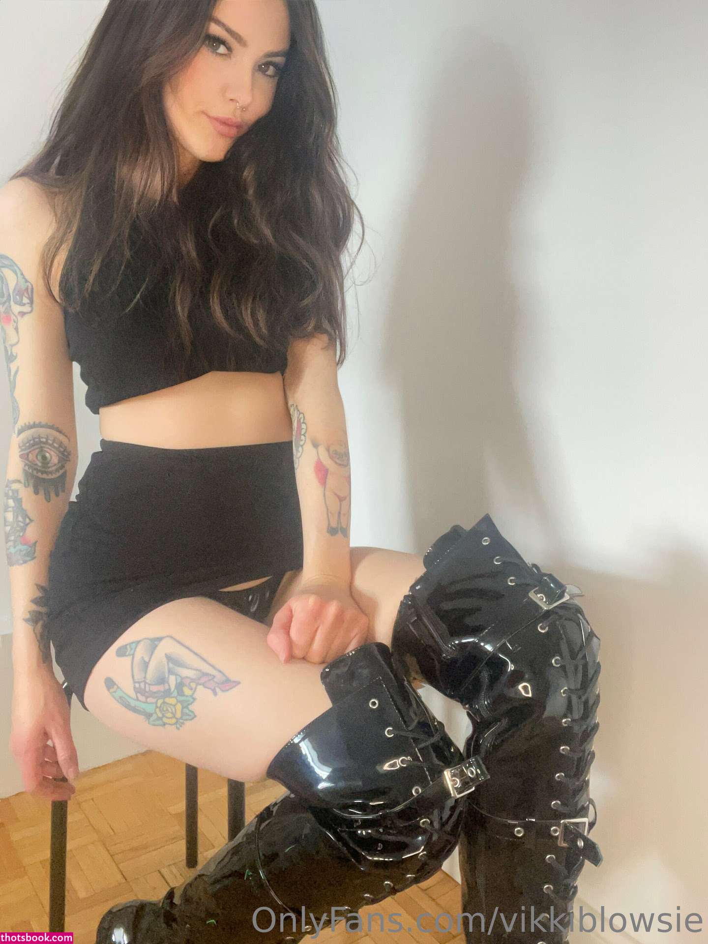 Vikki Blows Nude Leaks OnlyFans Photos #4 1382895