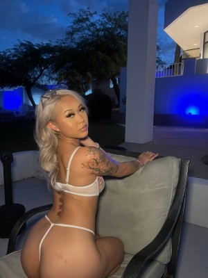 desireemenaxo desireemena prettypiscesprincess8 Nude Leaks OnlyFans Photos #2