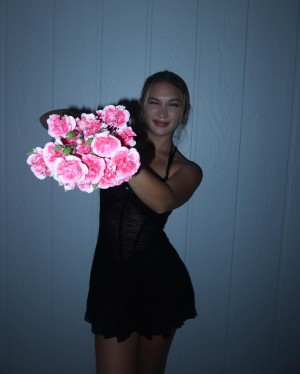 Halia Beamer Nude Leaks OnlyFans Photos #4