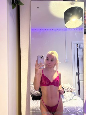 hannahlilyroberts Nude Leaks OnlyFans Photos #2