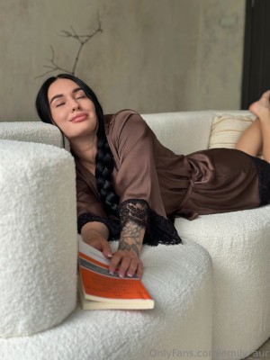 emily aur emilyy ly Nude Leaks OnlyFans Photos #1