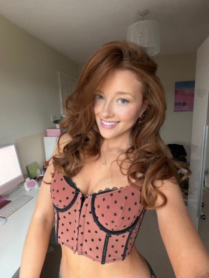 phoebeisginger Nude Leaks OnlyFans Photos #10