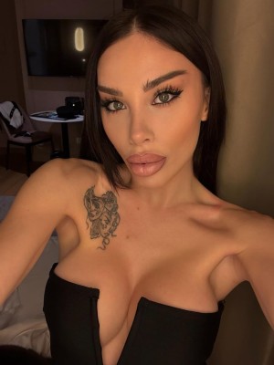 l staikovska Luiza Staikovska Nude Leaks OnlyFans Photos #2