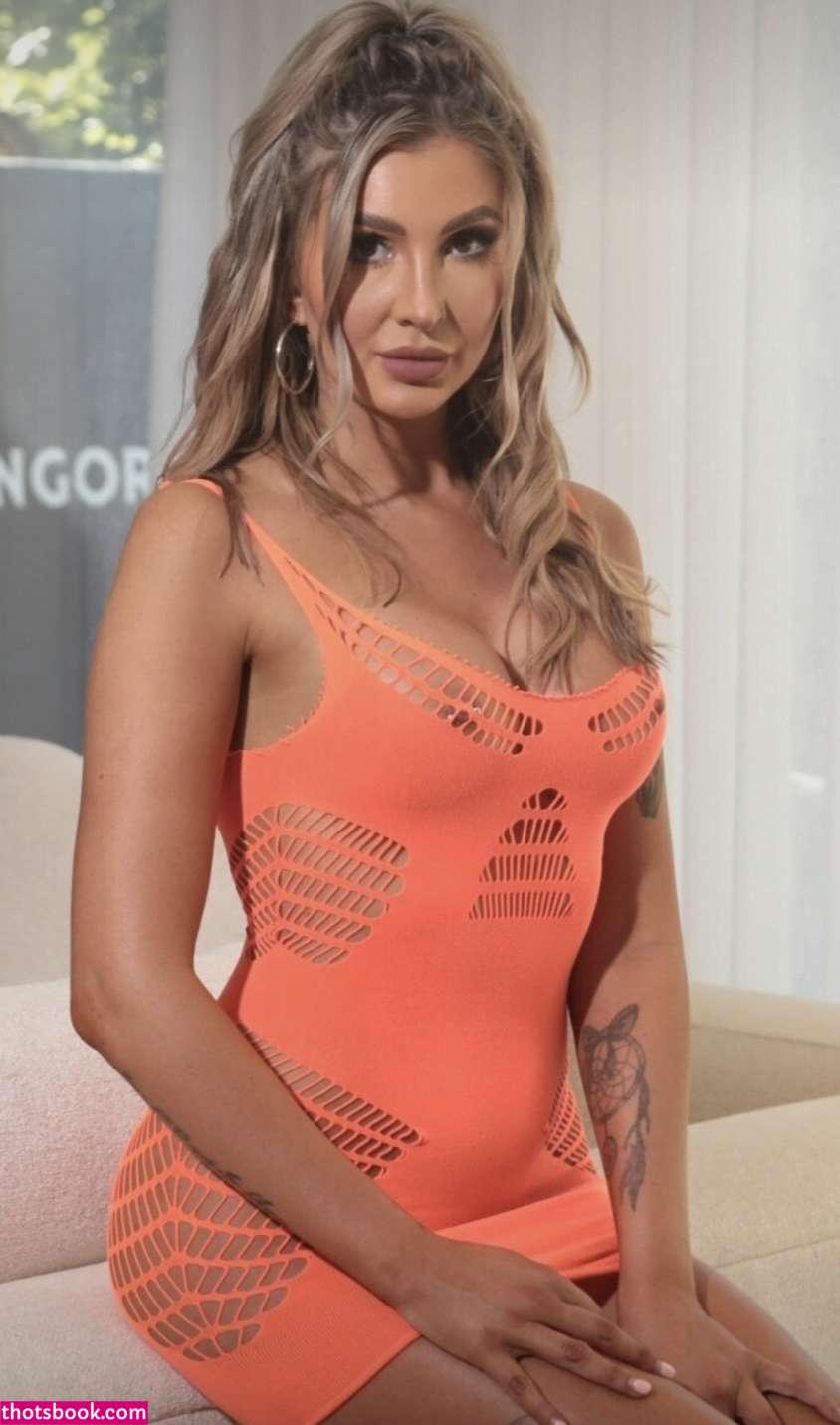 Chesca Ferrari Chescaferrariofficial Nude Leaks OnlyFans Photos #2 1953482