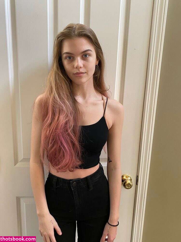 Emma Beardsley Bradpittsgf Nude Leaks OnlyFans Photos #2 1953748