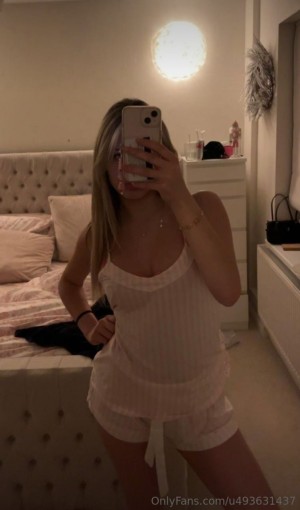 Leahjule Nude Leaks OnlyFans Photos #1