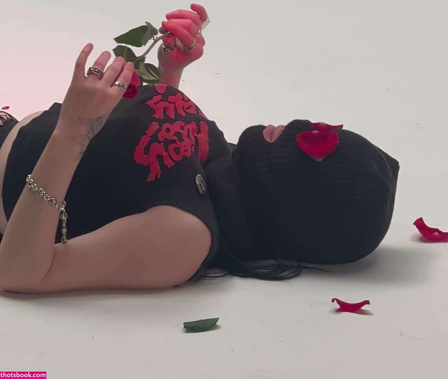 Billie Eilish Nude Photos #12 411235