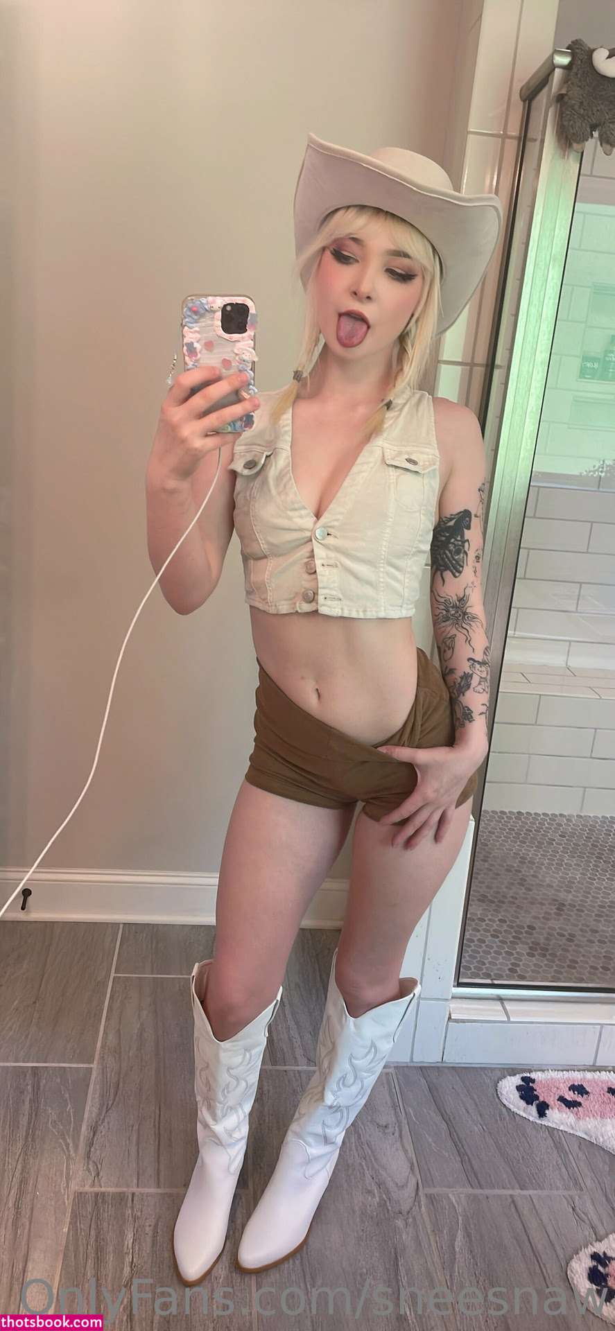 Sneesnaw Nude OnlyFans Photos #4 379097