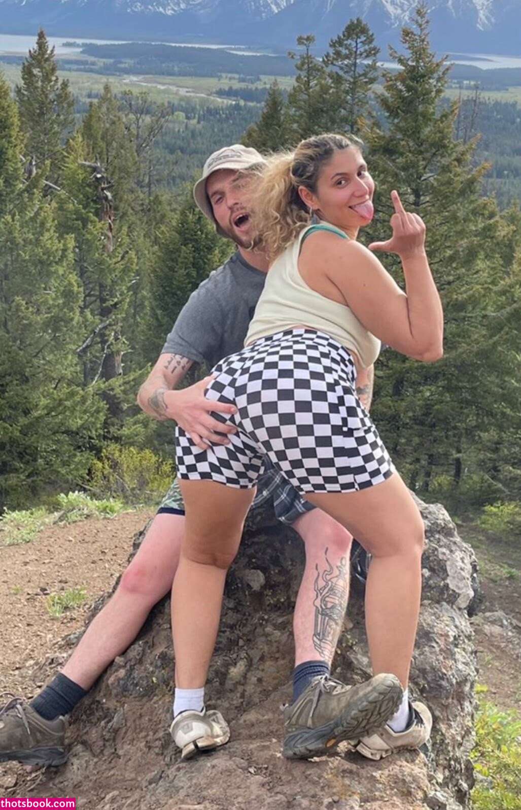 Julieberisha sicctits peepeep0op0o3 Nude Leaks OnlyFans Photos #5 1839365