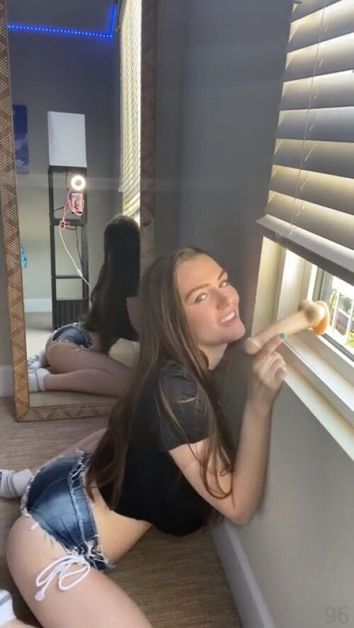 Ally Hardesty Sucking Dildo