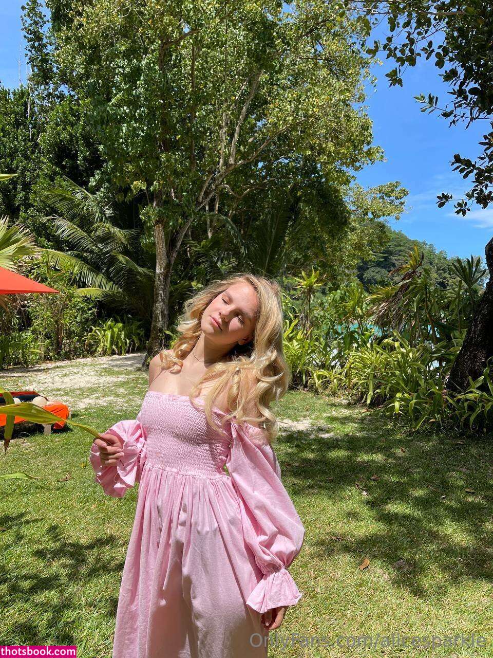 alicesparkle Nude Leaks OnlyFans Photos #2 1794666