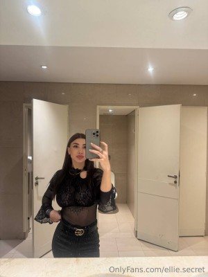 ellie secret Nude Leaks OnlyFans Photos #2