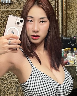 cristaluxx nude Leaks OnlyFans Photos #3