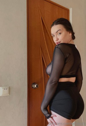 bellahale Nude Leaks OnlyFans Photos #2