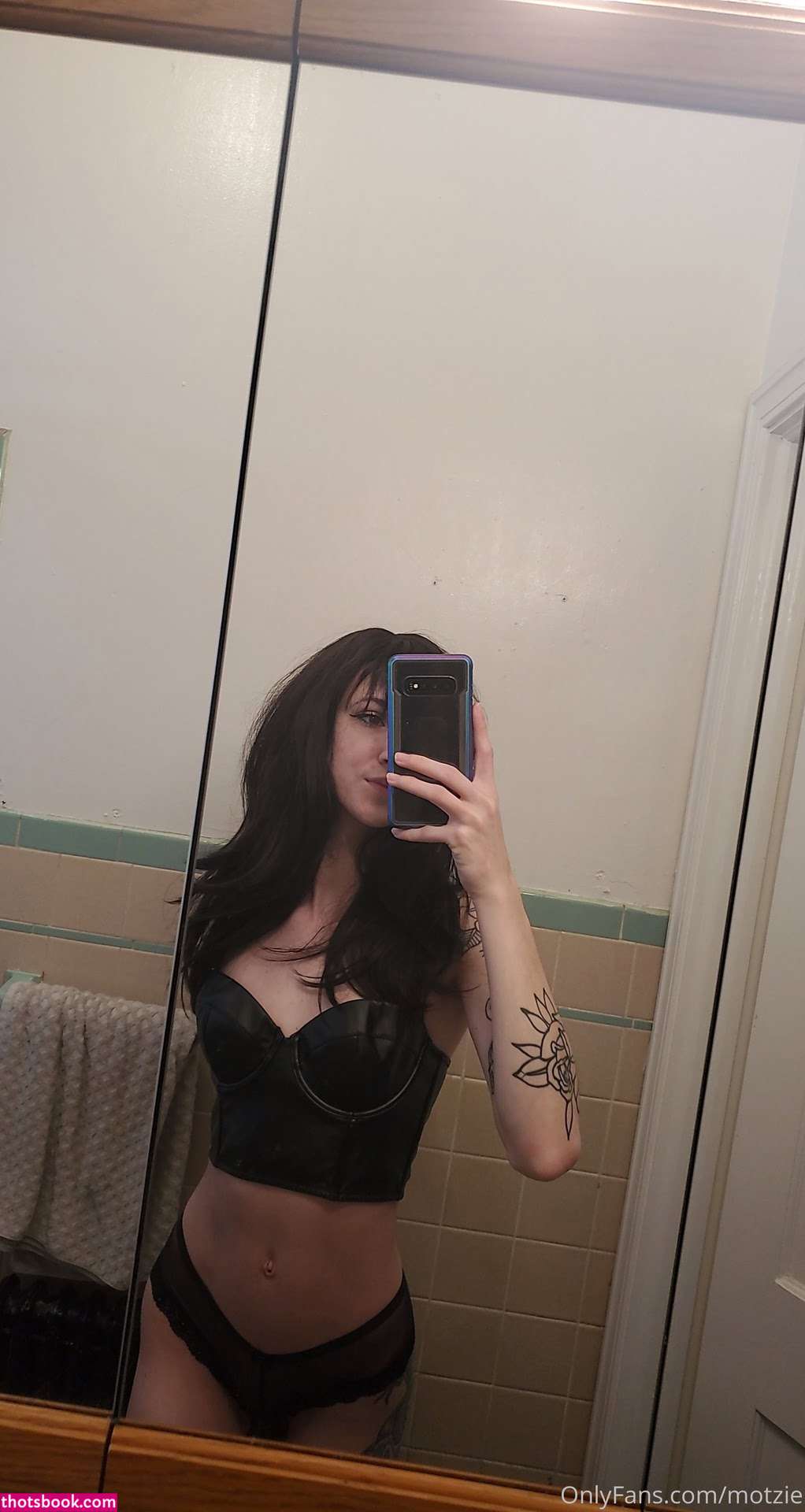 Motzie Nude OnlyFans Photos #11 1096062
