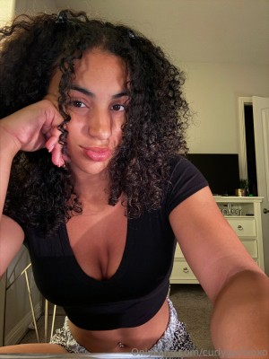 curlygurlxoxo Nude Leaks OnlyFans Photos #4