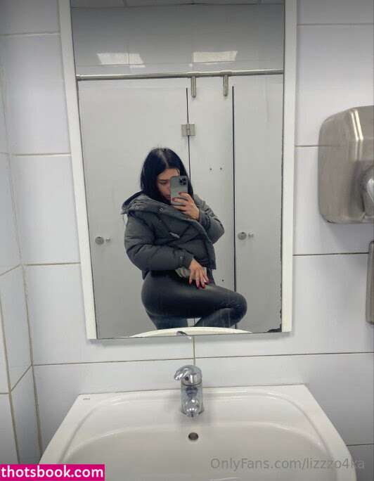 lizzzola Nude Leaks OnlyFans Photos #3 1776462