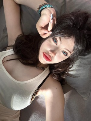 Hirixie Nude Leaks OnlyFans Photos #3