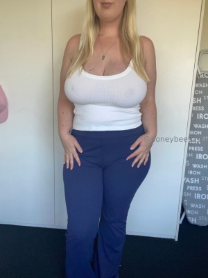 honeybee9219 Nude Leaks OnlyFans Photos #1